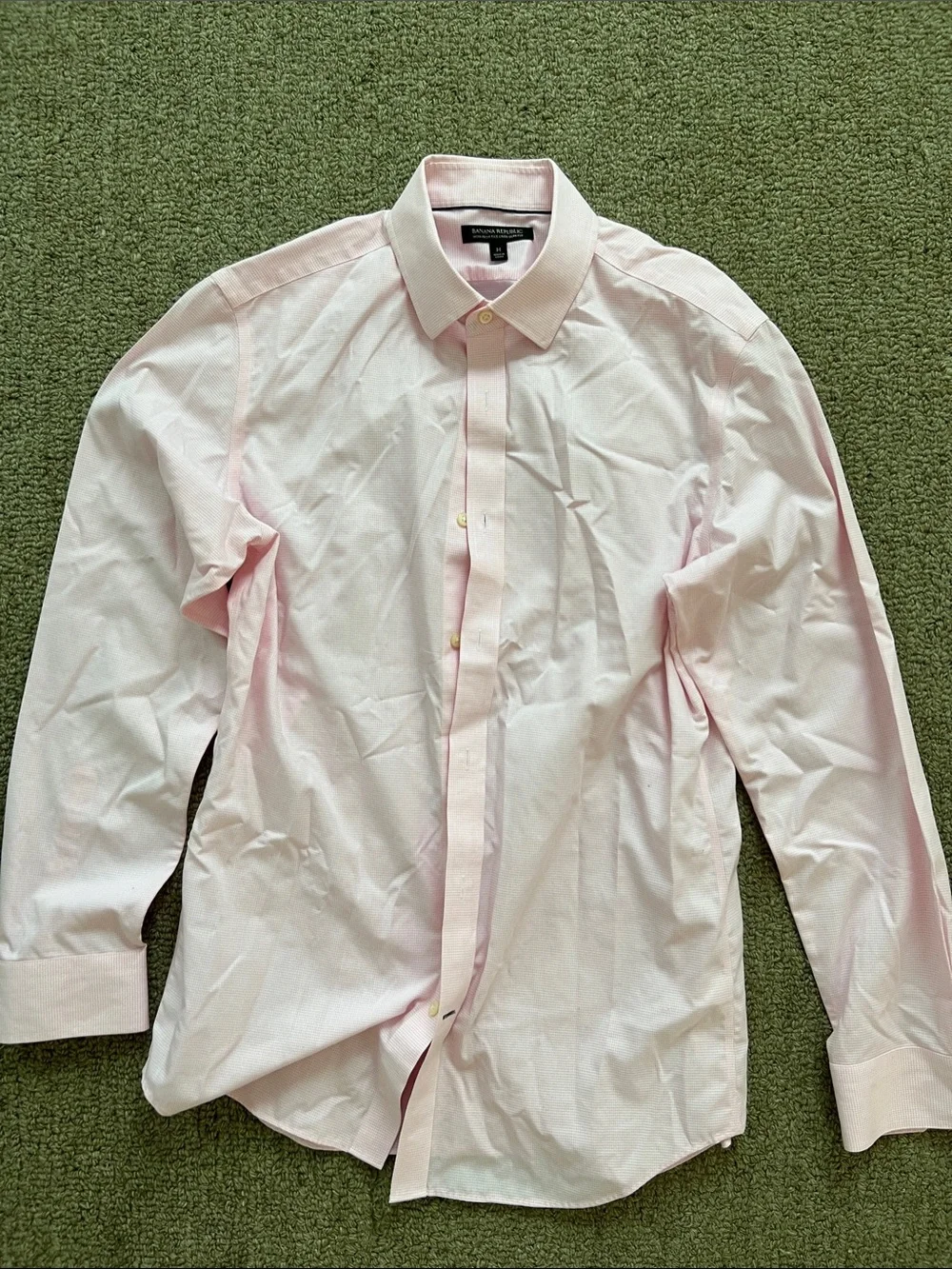 Banana Republic Men's Pale Pink Dress Shirt